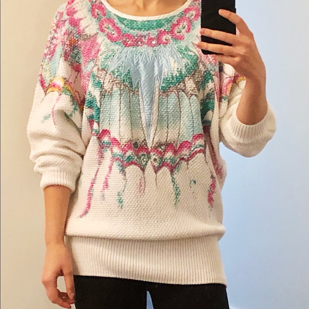 Bonnie Boerer Vintage white pink sweater